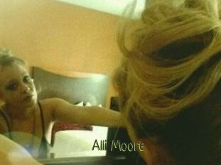 Alli_Moore