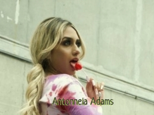 Antonnela_Adams