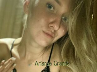 Arianaa_Grande