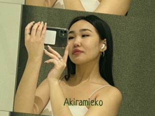Akiramieko