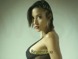 Brunette_xx
