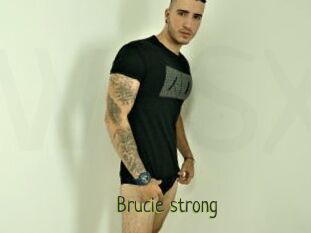 Brucie_strong