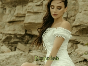 Diennedavis