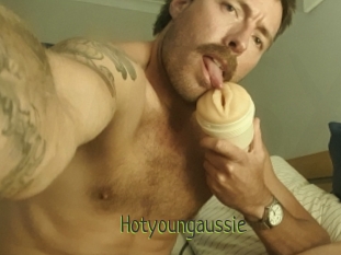 Hotyoungaussie