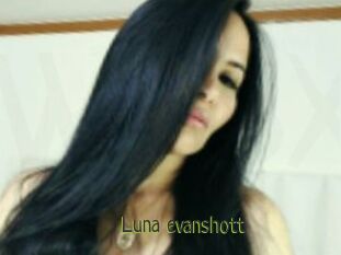 Luna_evanshott