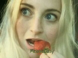 Melanie_Daisy