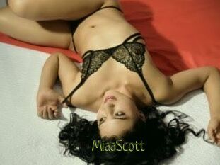 MiaaScott