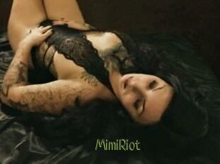 Mimi_Riot