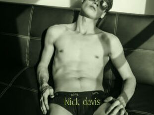 Nick_davis
