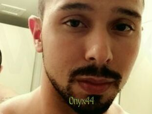 Onyx44