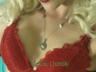 Selene_Chantilly