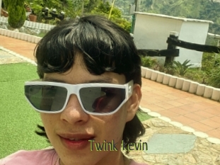 Twink_kevin