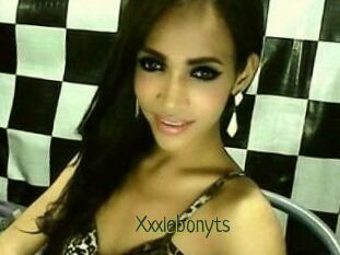 Xxxl_ebony_ts